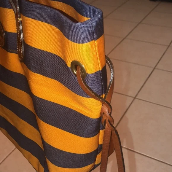 Dooney & Bourkey vintage orange and blue striped tote nylon Preowned “as is” - Picture 4 of 9